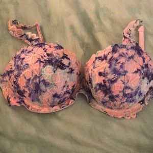 Victoria’s Secret PINK Date Push-up Bra